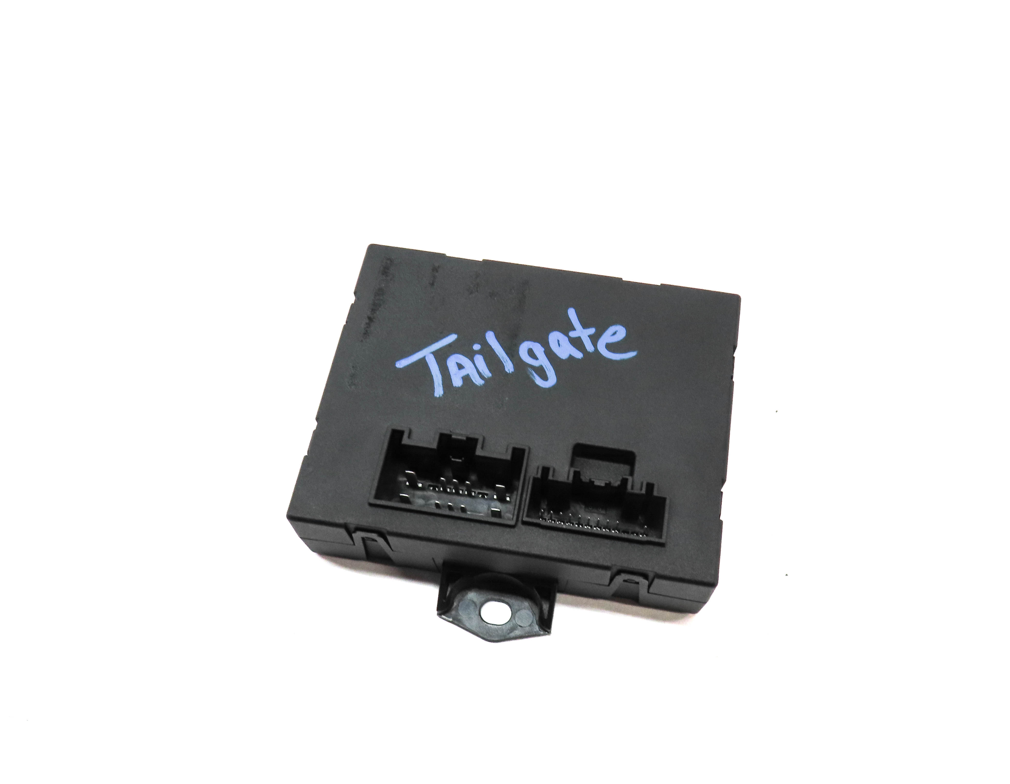 2015 RANGE ROVER SPORT (L494) REAR TRUNK HATCH GATE LIFTGATE CONTROL MODULE — exact item pictured